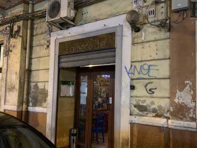 In via Pasubio, nel quartiere Carrassi, dal 1992 si trova il piccolo Albero Che, a pochi passi dall�edificio che ha preso il posto dell�ex cinema Armenise
